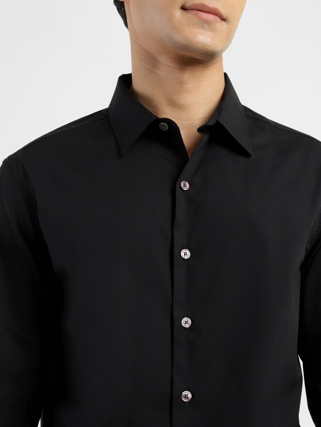 Men's Solid Spread Collar Shirt