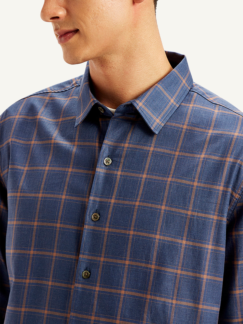 Men's Checkered Spread Collar Shirt