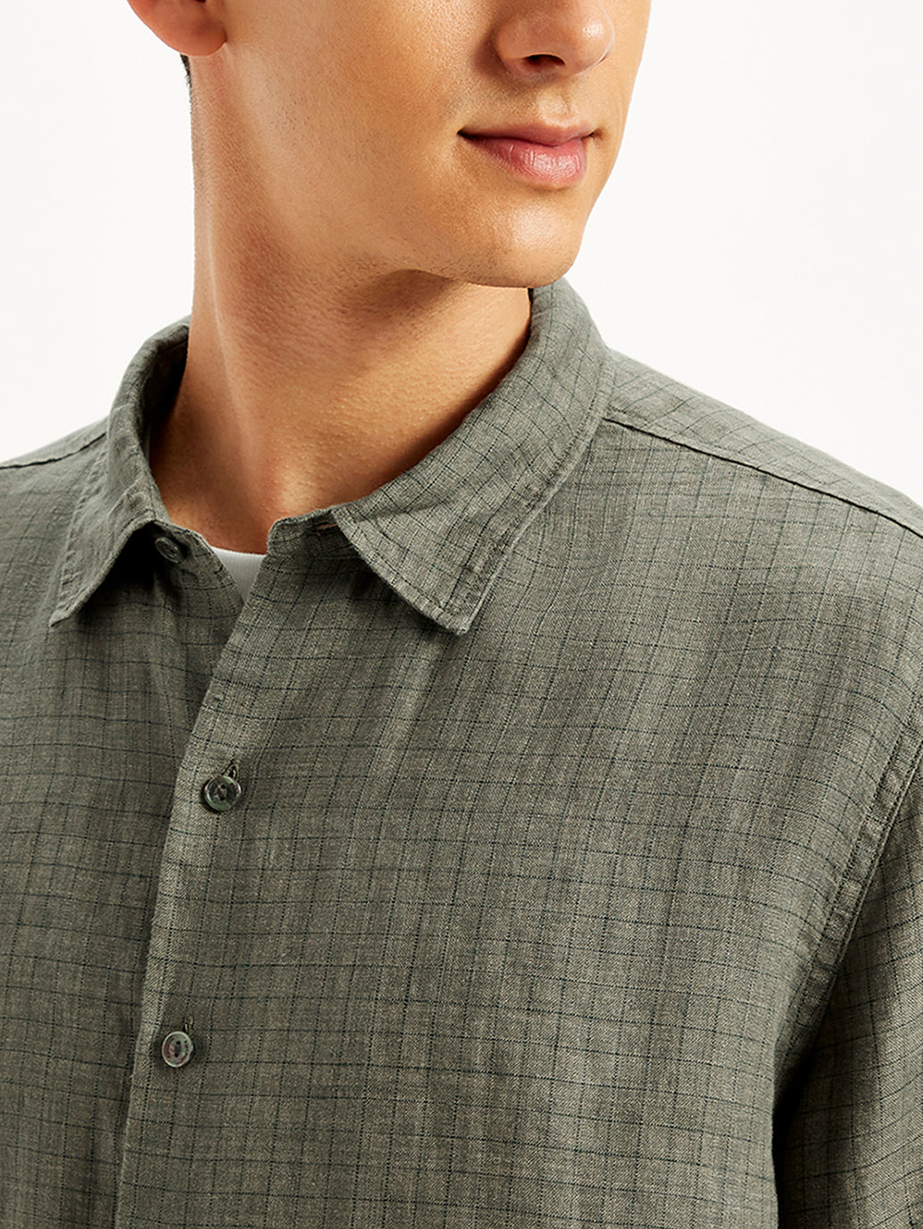 Men's Checkered Spread Collar Shirt