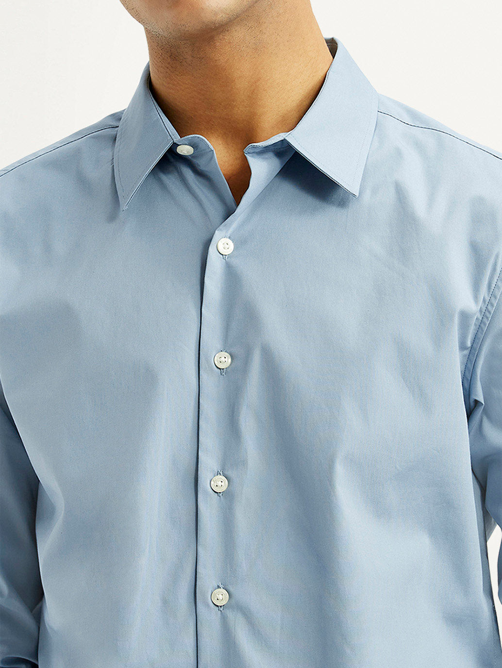 Men's Redloop Solid Light Blue Slim Fit Shirt - 20 View