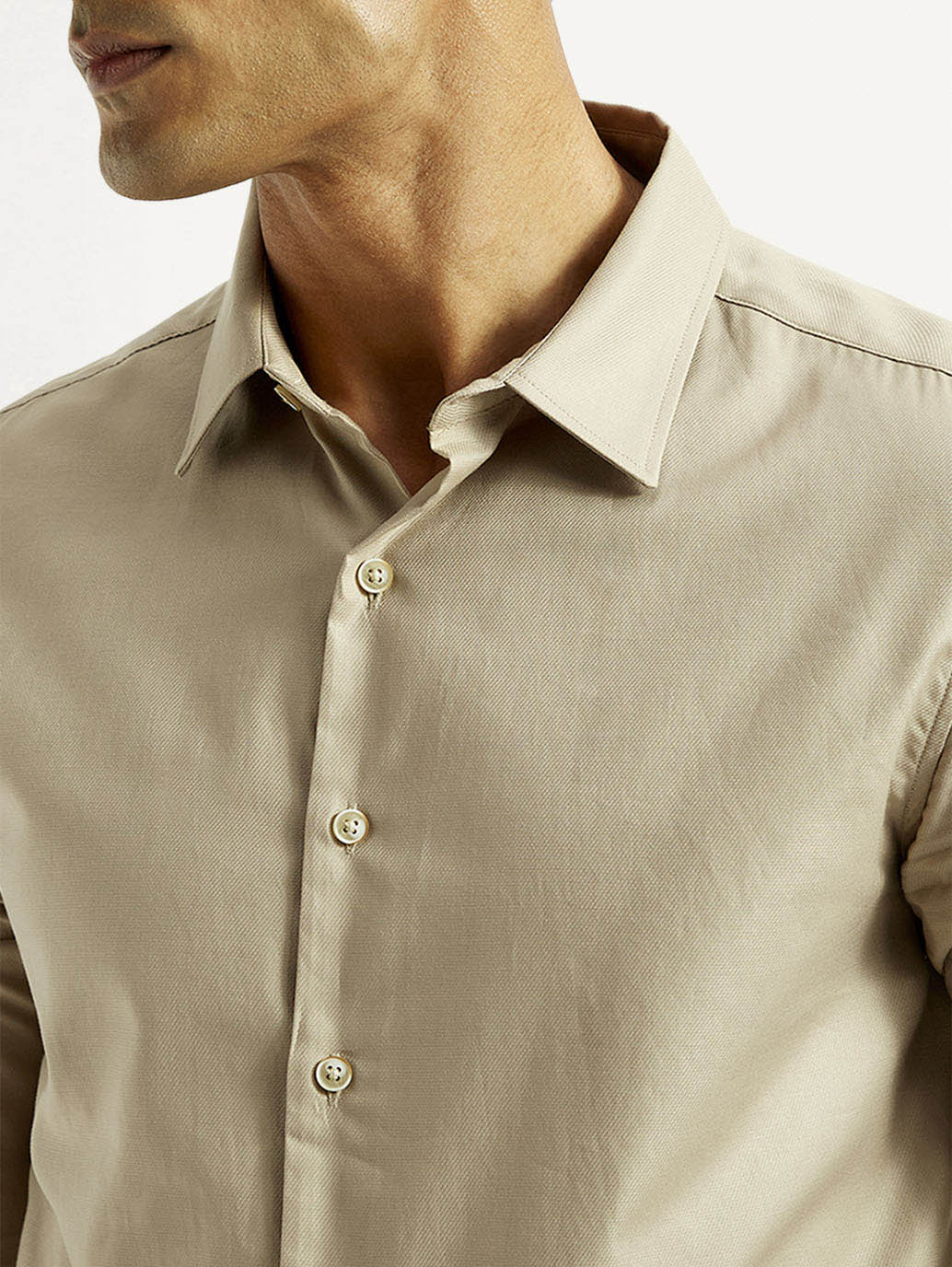 Men's Redloop Solid Beige Slim Fit Shirt - Detail View