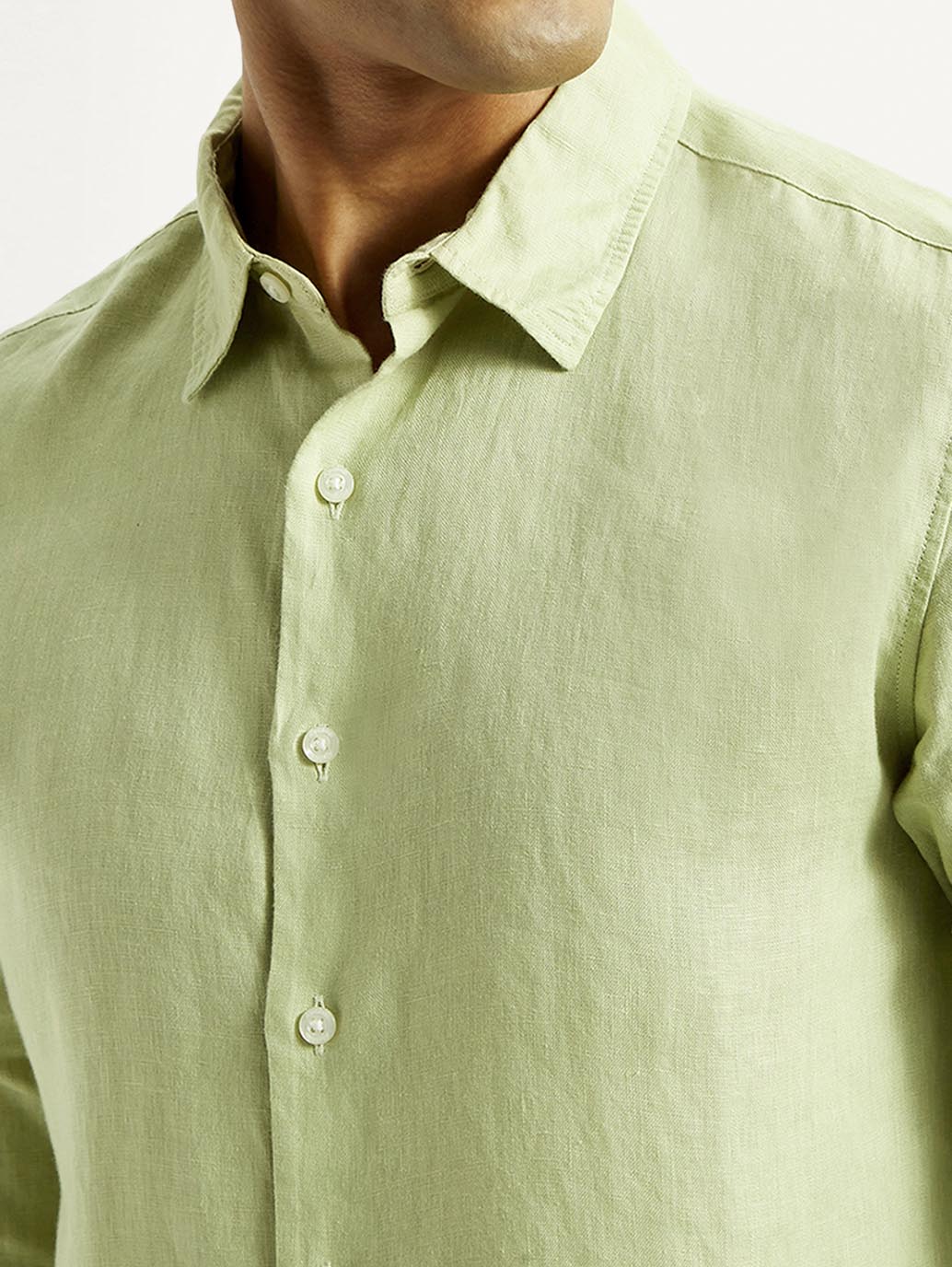 Men's Redloop Solid Light Green Slim Fit Linen Shirt - Detail View