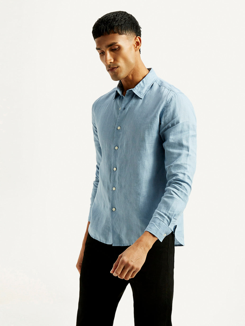 Men's Redloop Solid Light Blue Slim Fit Linen Shirt - Styleshot View