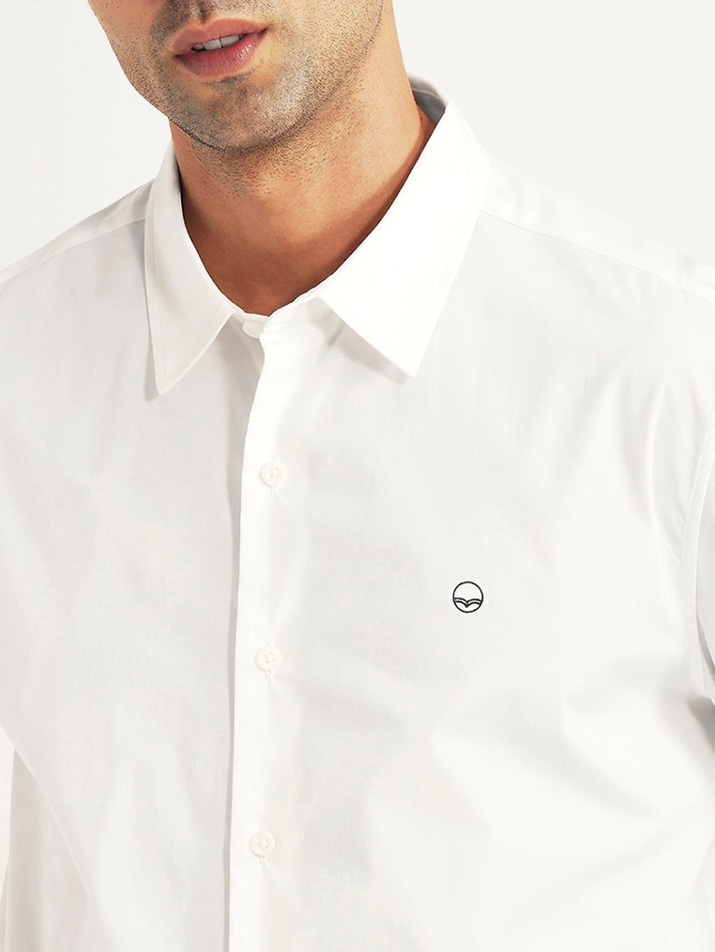 Men's Solid White Slim Fit Shirt - Detail View