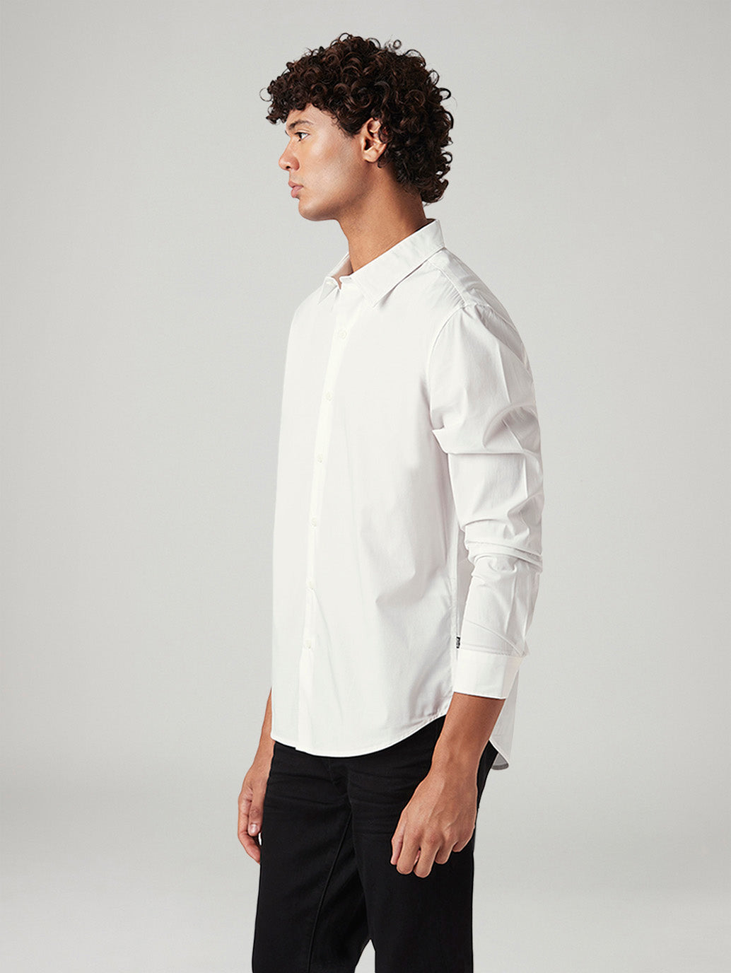 Men's Solid White Slim Fit Poplin Shirt - Side View