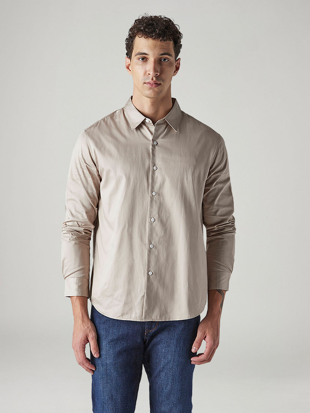 Men's Solid Slim Fit Poplin Redloop Shirt - Front View