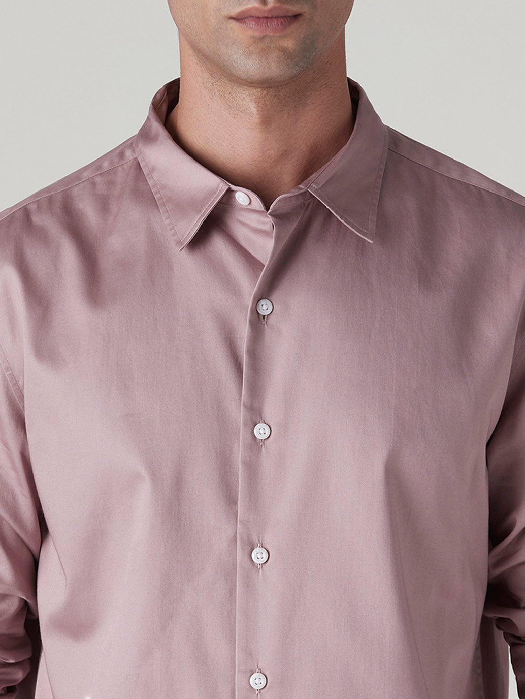 Men's Solid Slim Fit Redloop Shirt - Detail View