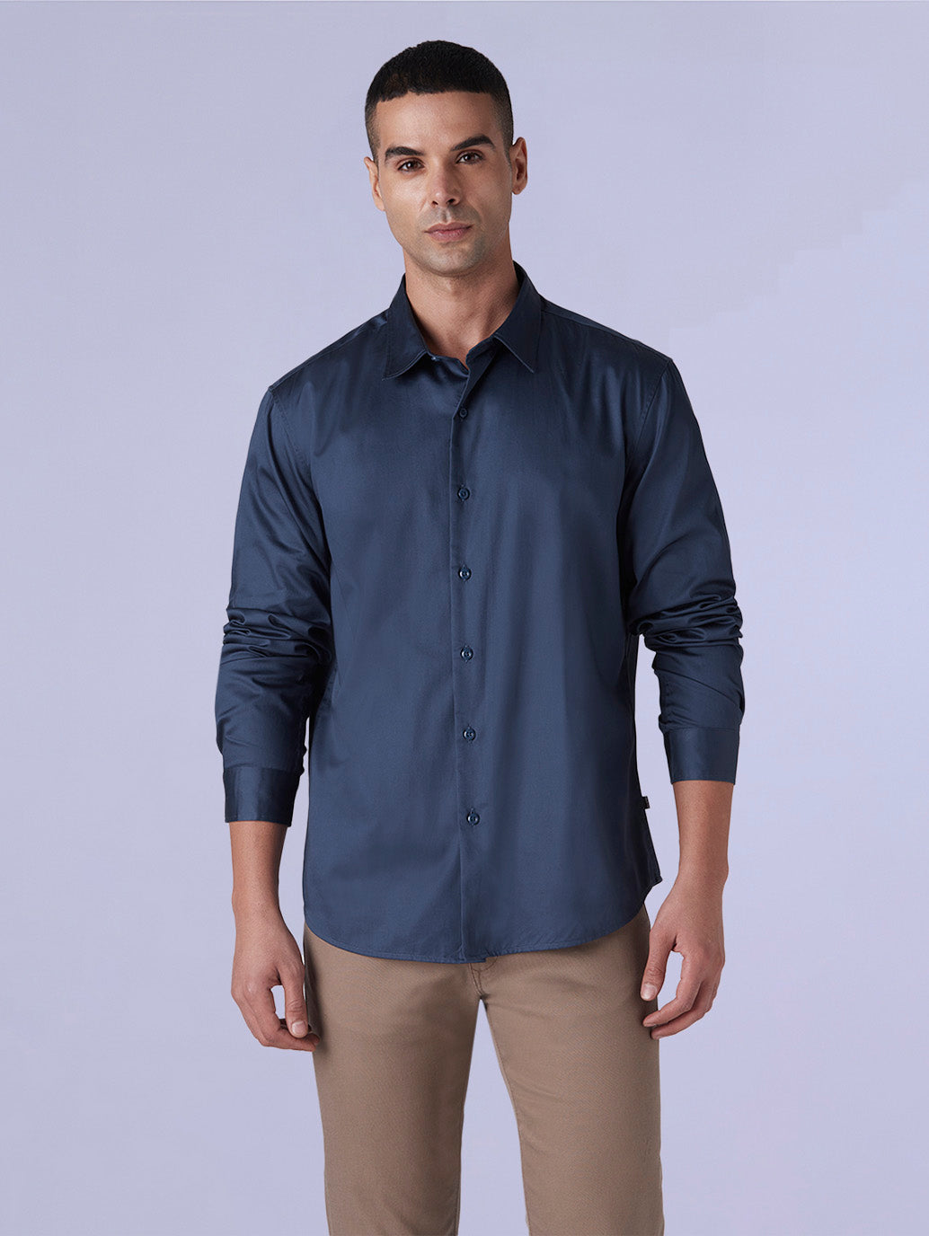 Men's Redloop Solid Slim Fit Poplin Shirt - Front View