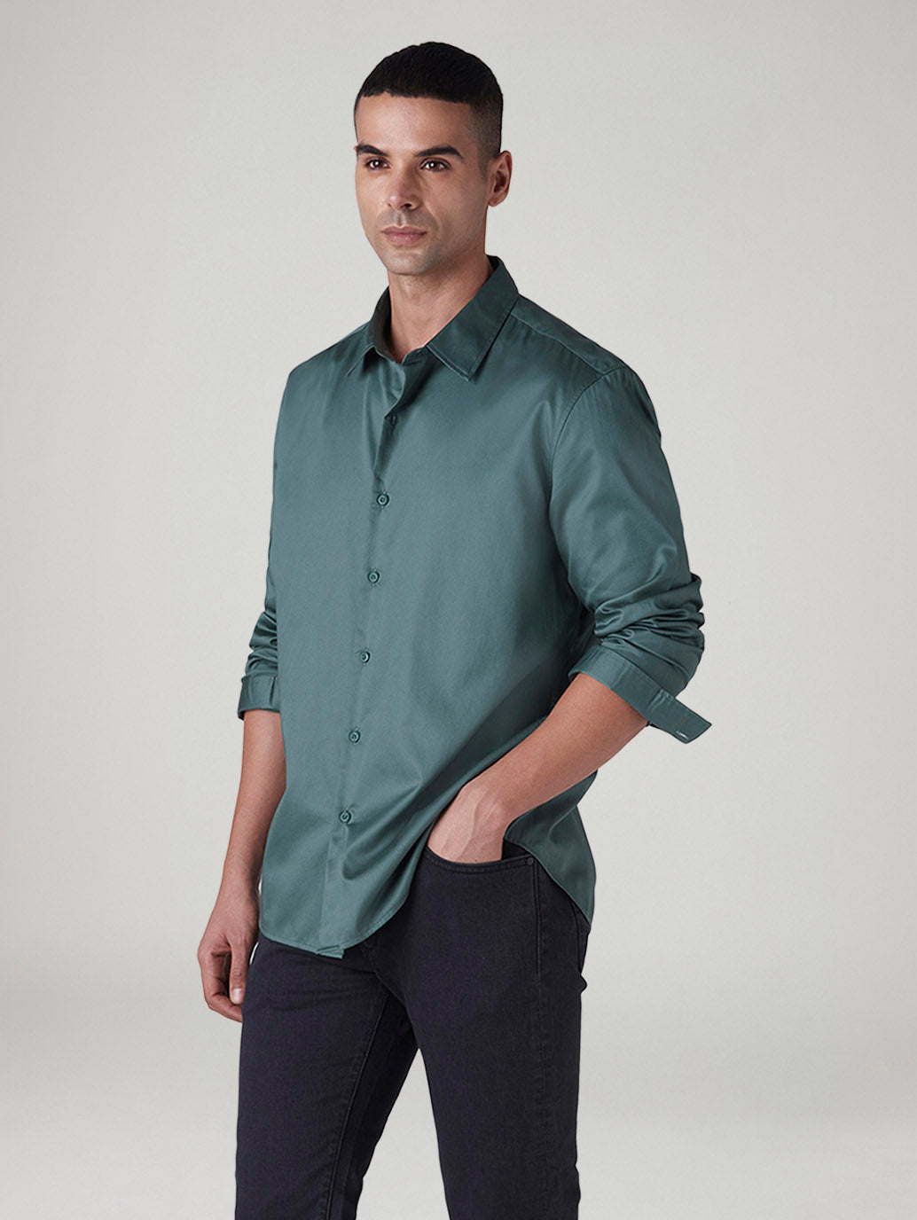 Men's Solid Slim Fit Redloop Shirt