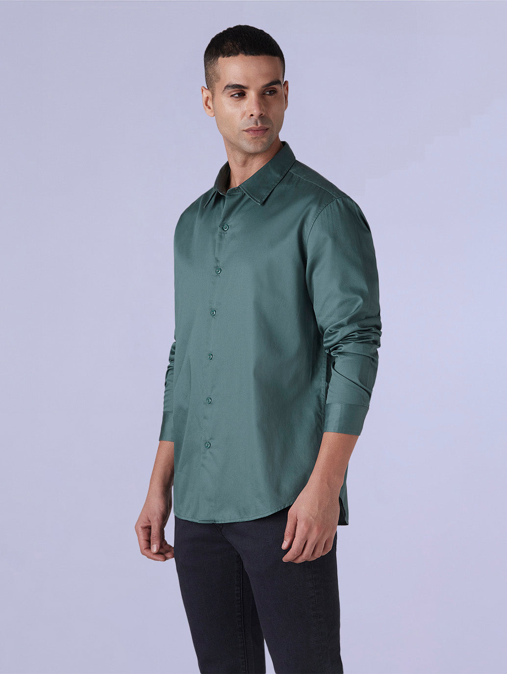 Men's Redloop Solid Slim Fit Poplin Shirt - Side View