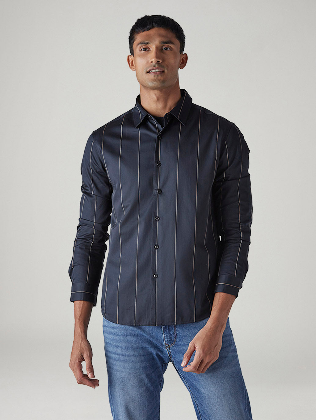 Men's Redloop Striped Slim Fit Poplin Shirt - Front View