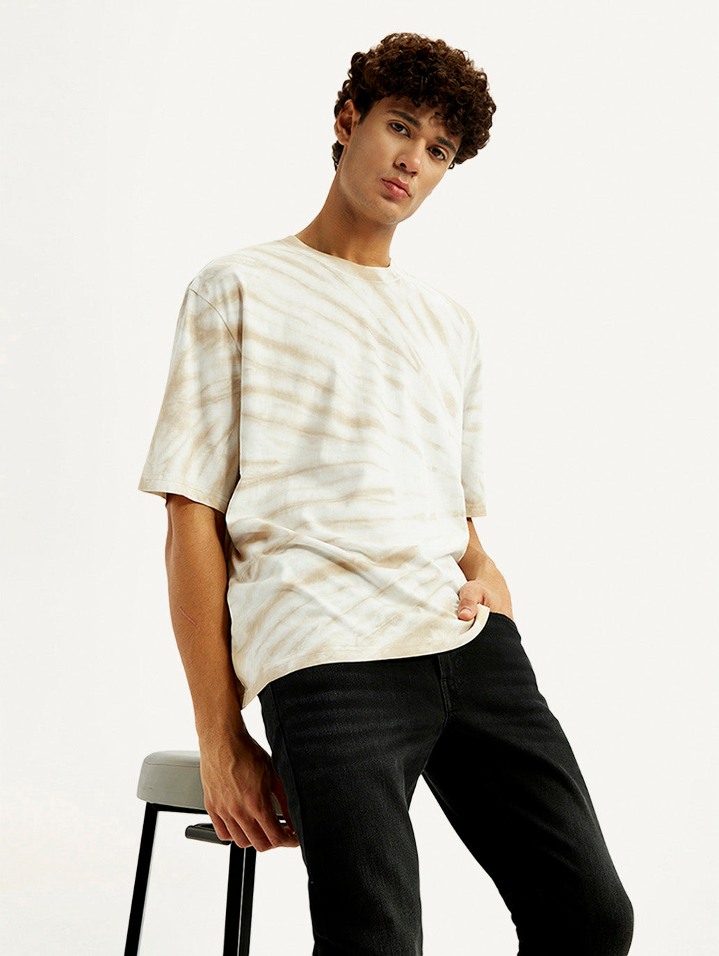 Men's Overdyed Cream Loose Fit T-shirt - 20 View