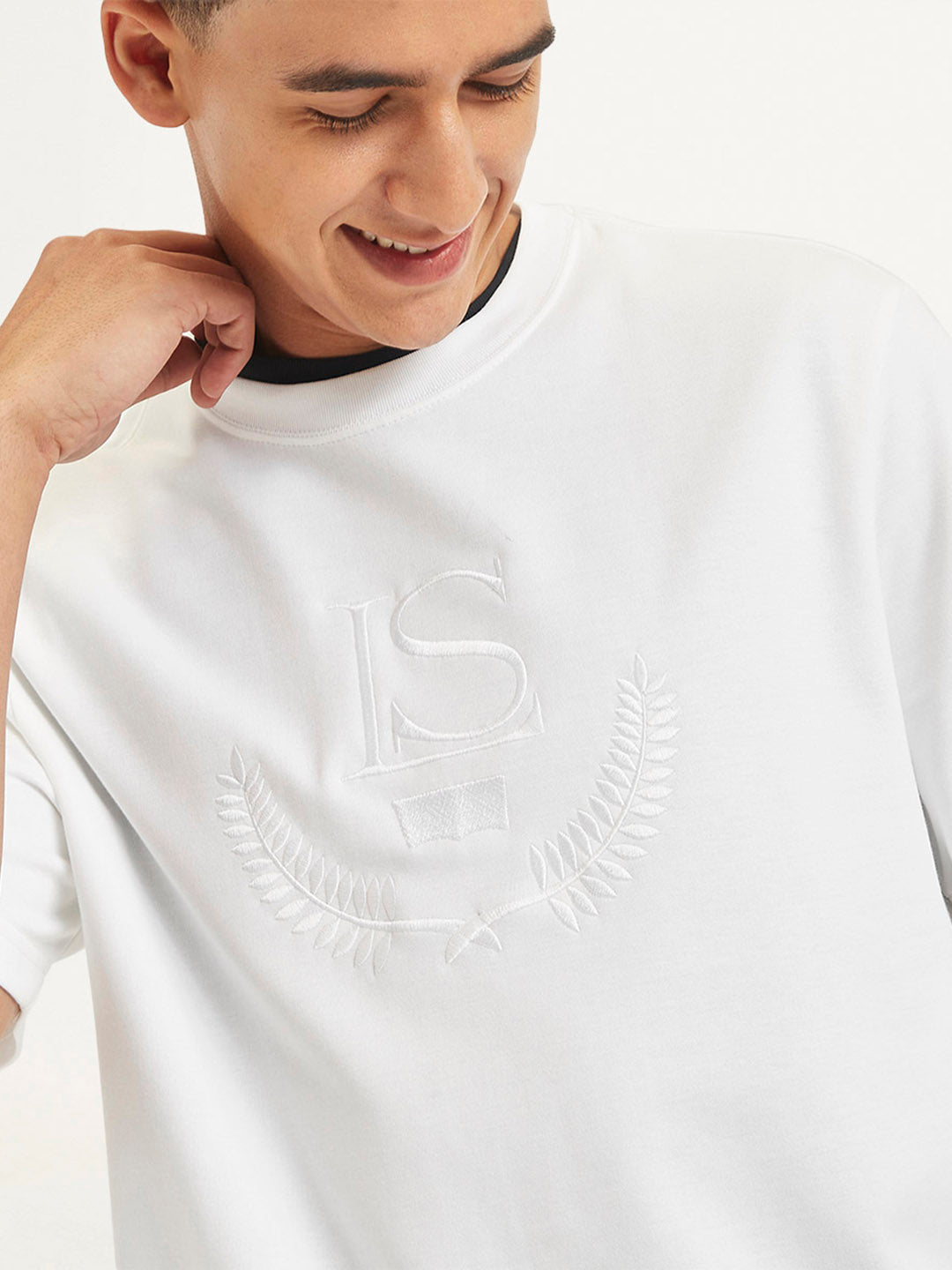 Men's Embroidered Regular Fit T-shirt