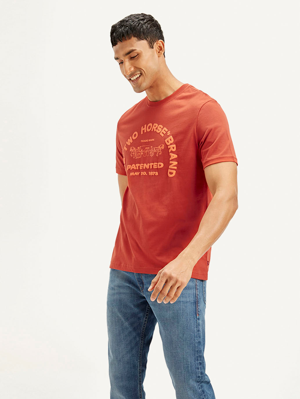 Men's Graphic Print Crew Neck T-shirt – Levis India Store