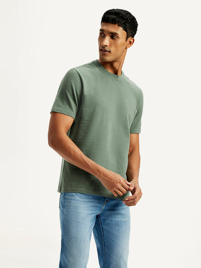 levi's Men's Solid Regular Fit T-Shirt-picture-24