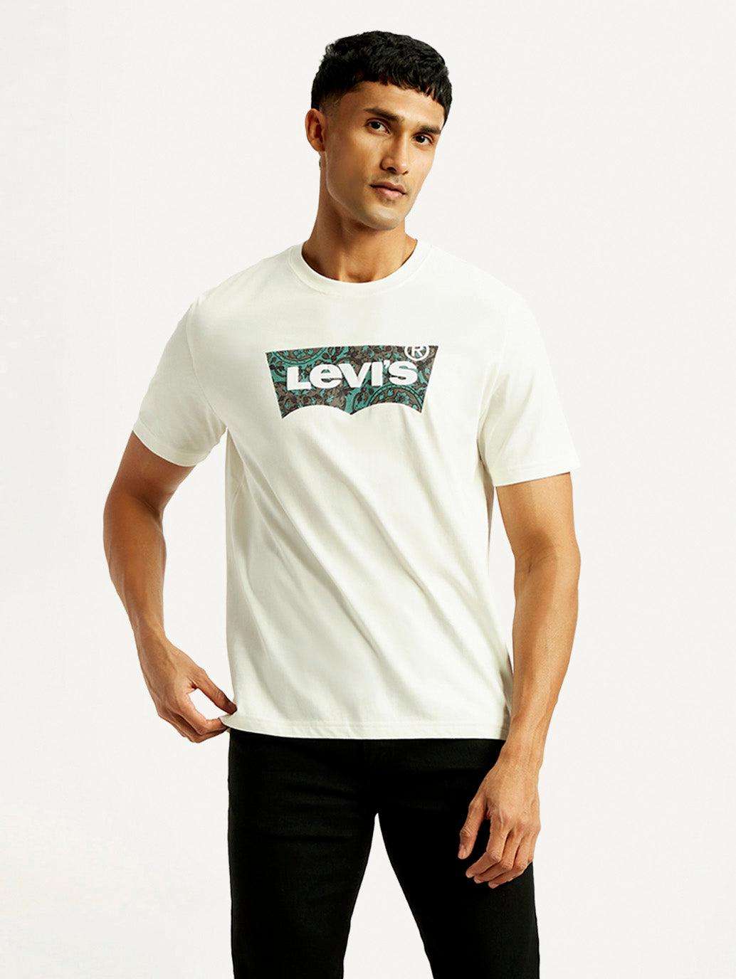 Men's Brand Logo Crew Neck T-shirt - Styleshot View