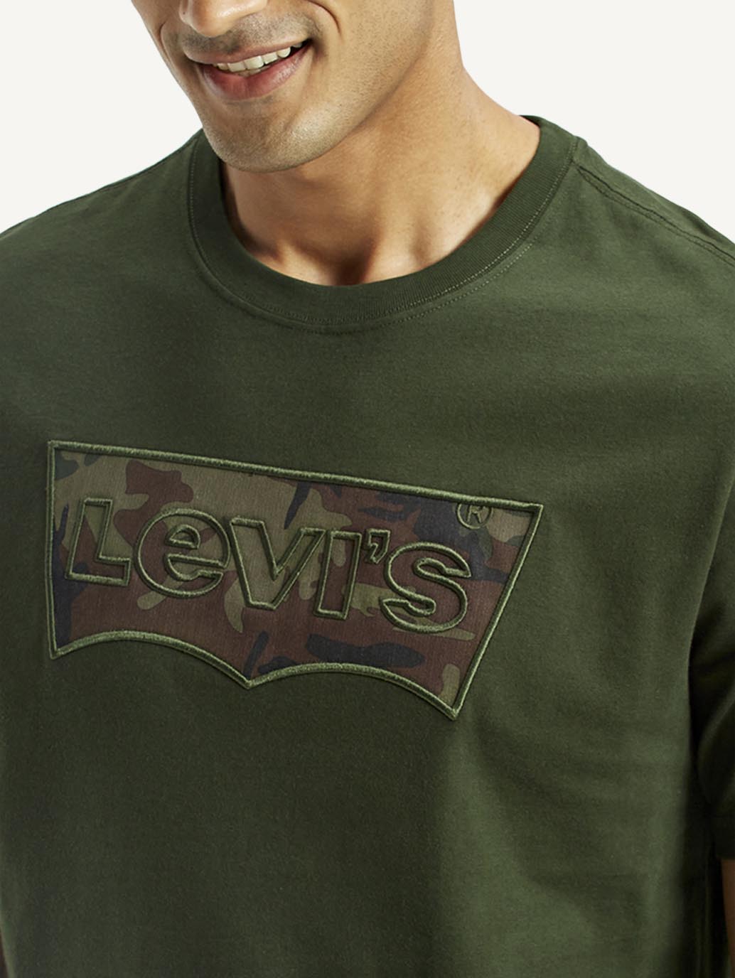 Men's Camo Print Regular Fit T-Shirt - Detail View