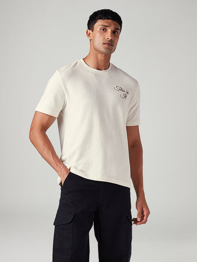 levi's Men's Solid Regular Fit Textured T-Shirt-picture-26