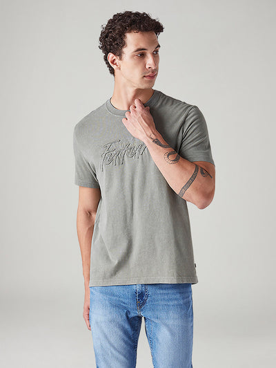 levi's Men's Patchwork Regular Fit Overdyed T-Shirt-picture-19