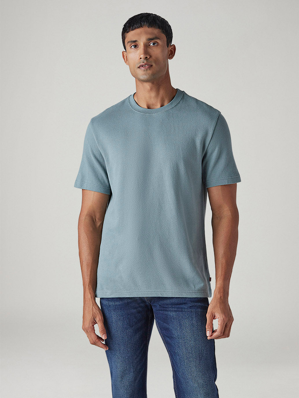 Men's Solid Regular Fit T-Shirt - Front View