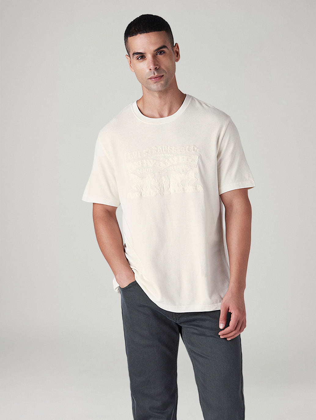 Men's Logo Regular Fit T-Shirt - Front View