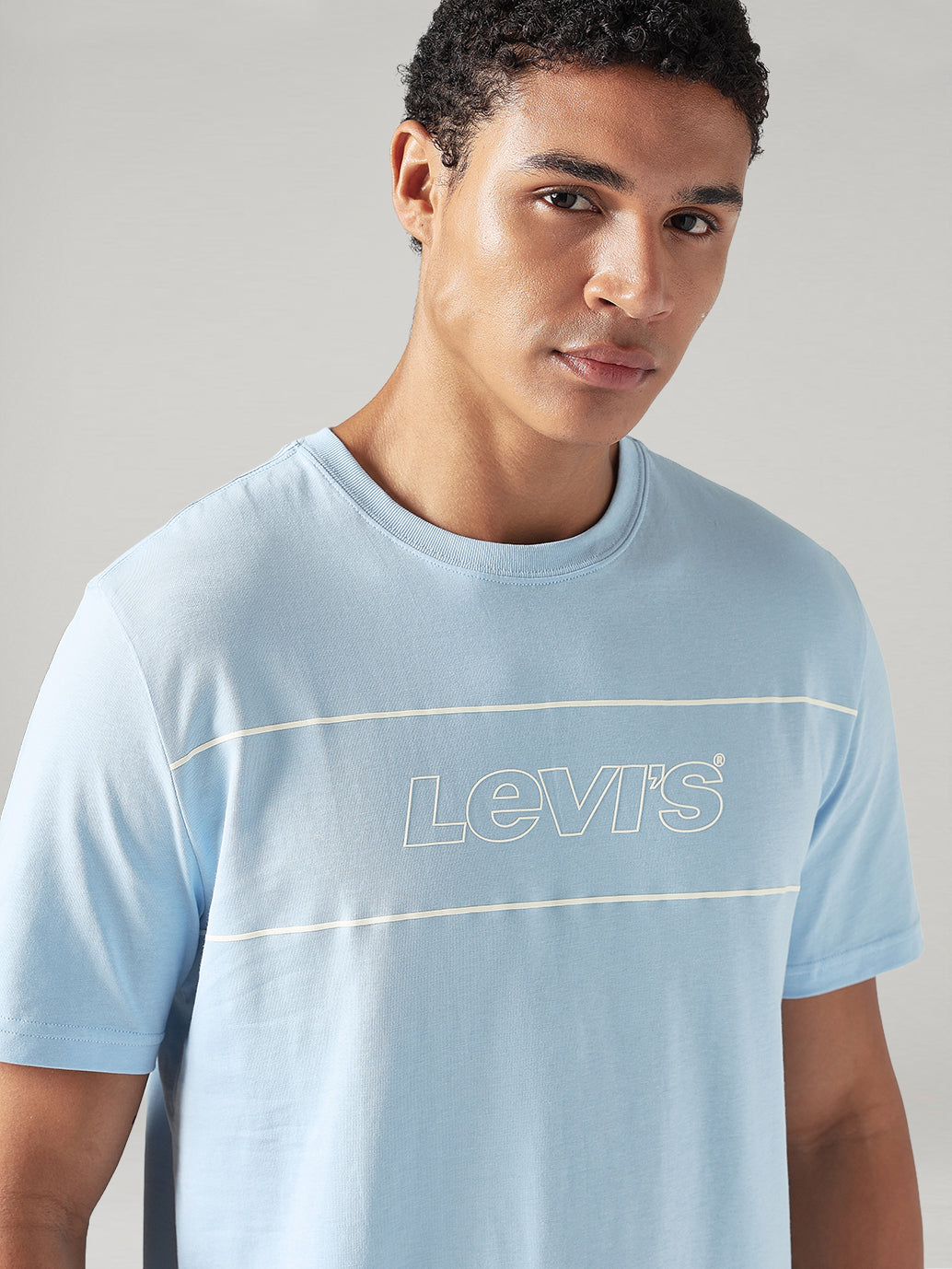 Men's Solid Regular Fit Jersey T-Shirt - Detail View