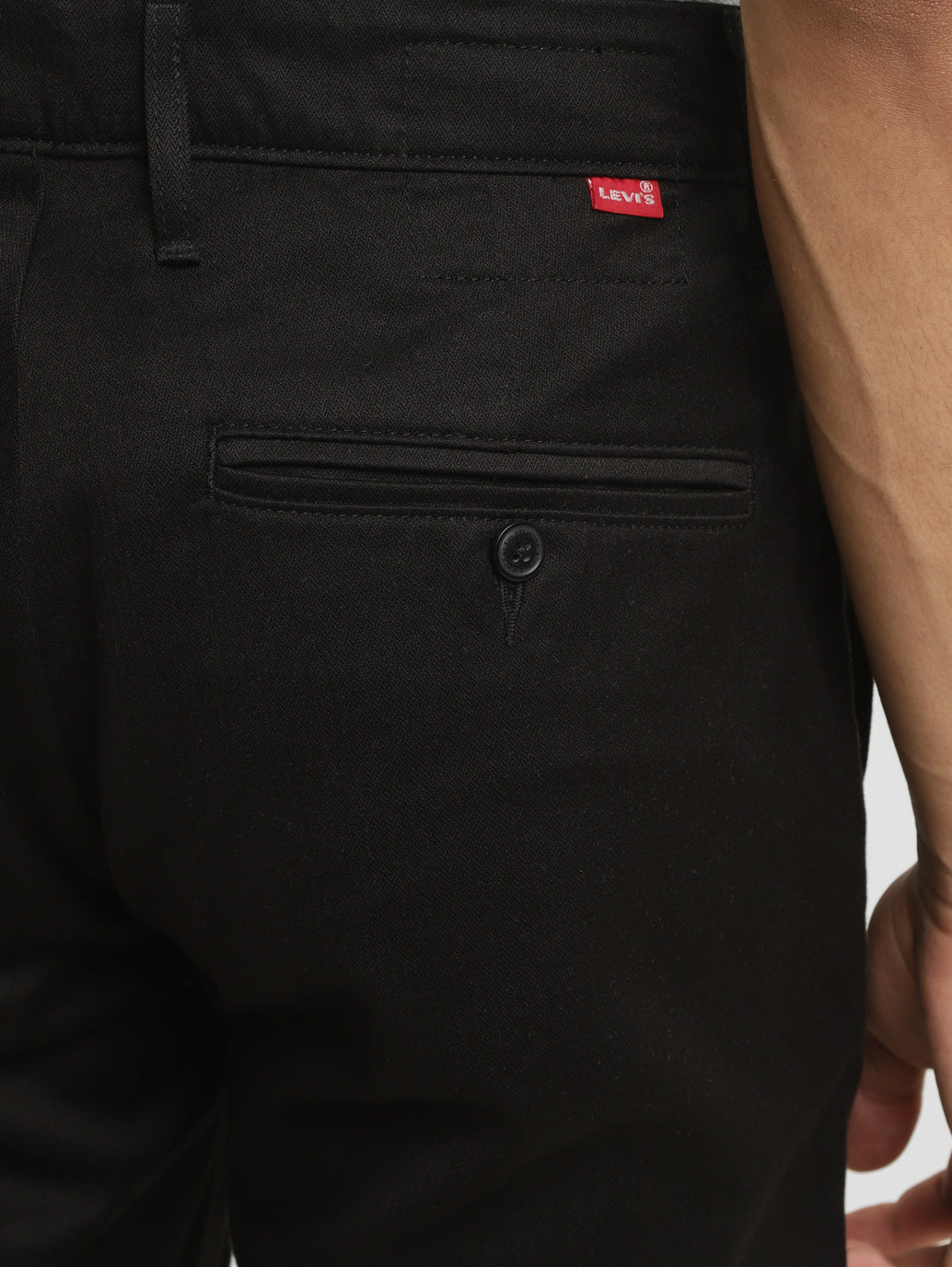 Men s 511 Black Slim Fit Chinos Levis India Store