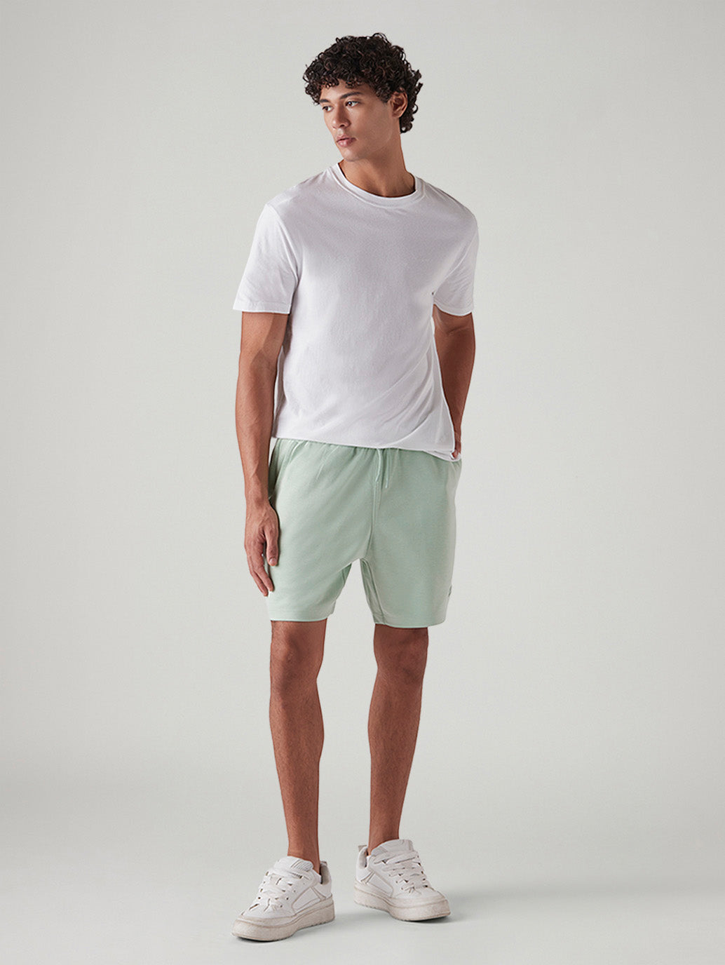 Men's Light Green Regular Fit Mid Rise Shorts