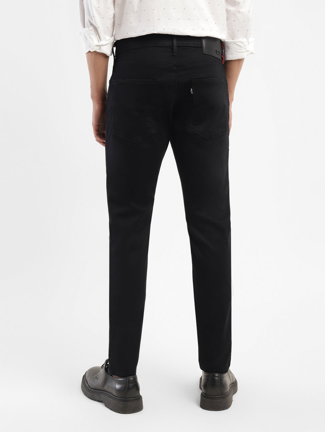 Men's Redloop 512 Black Slim Tapered Fit Mid Rise Jeans - cd34c971-a596-479f-9107-ebadf4570437 View