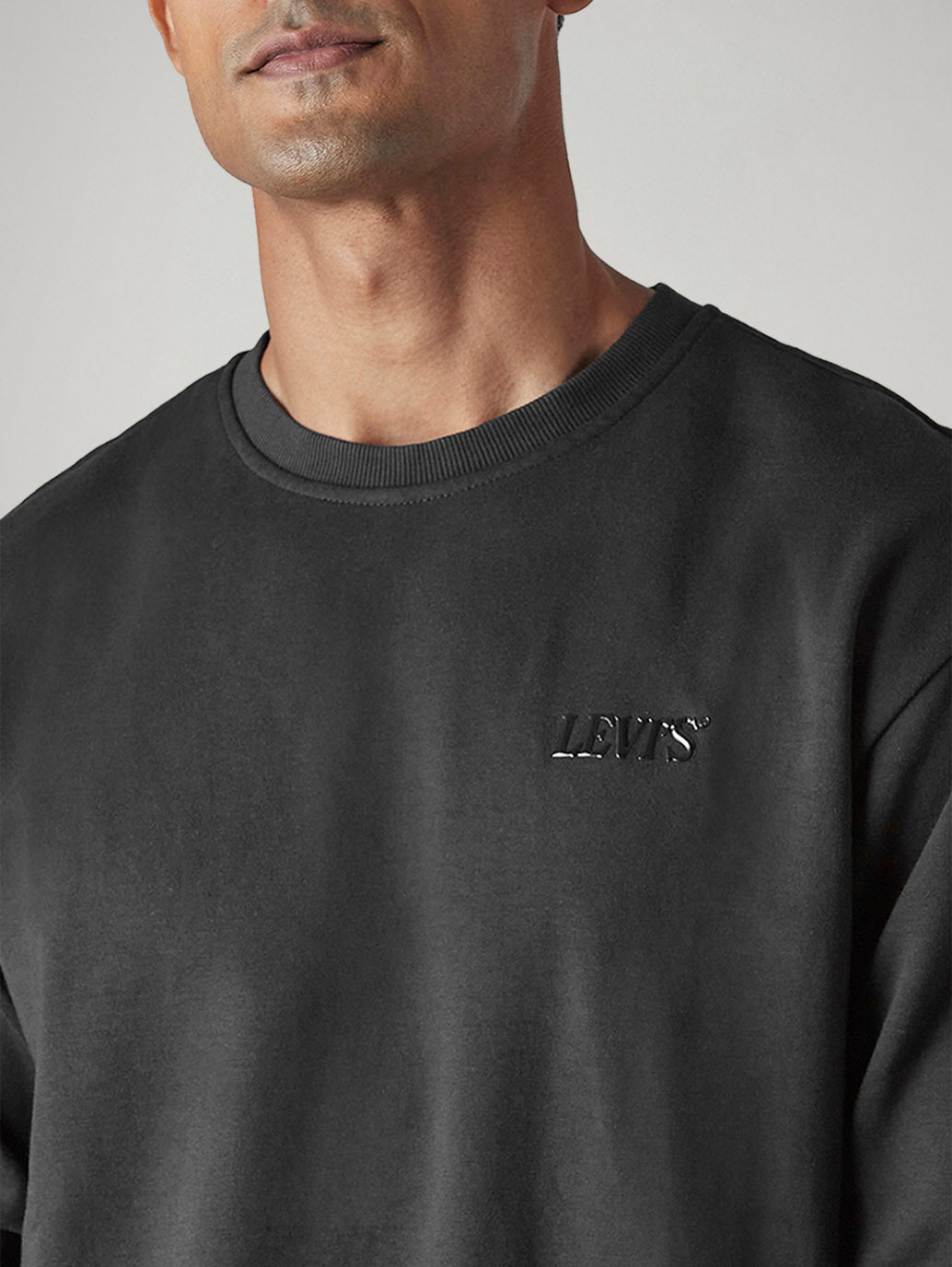 Men's Solid Regular Fit Sweatshirt - Detail View