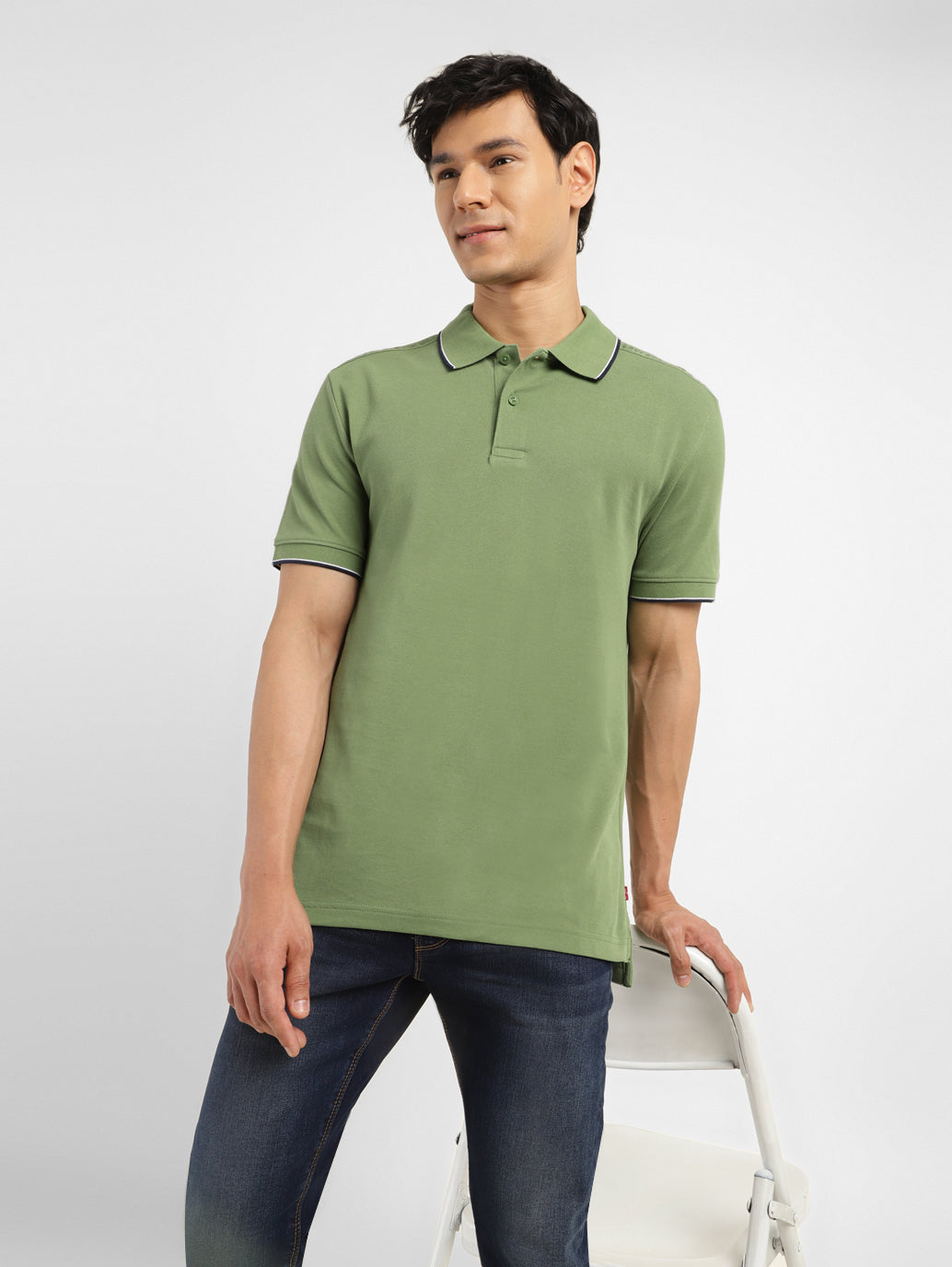 Men's Solid Slim Fit Polo T-shirt