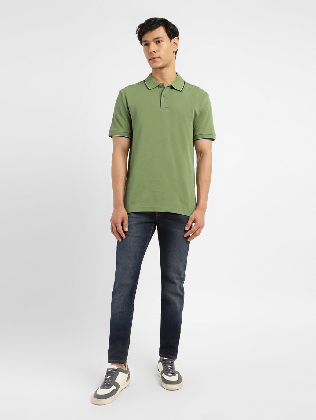 Men's Solid Slim Fit Polo T-shirt