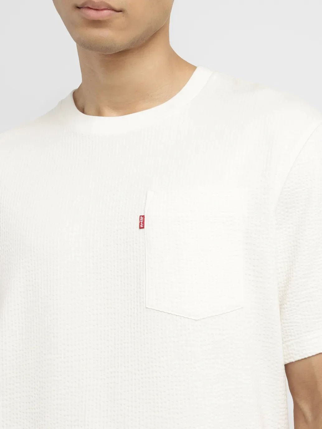 Men s Textured Round Neck T shirt Levis India Store