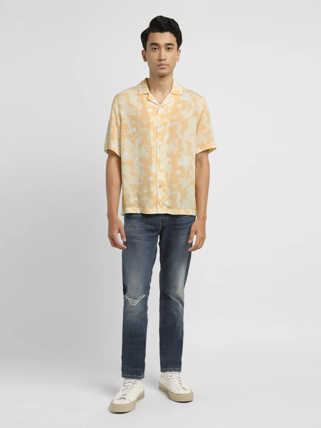 Men's Floral Print Relaxed Fit Shirt