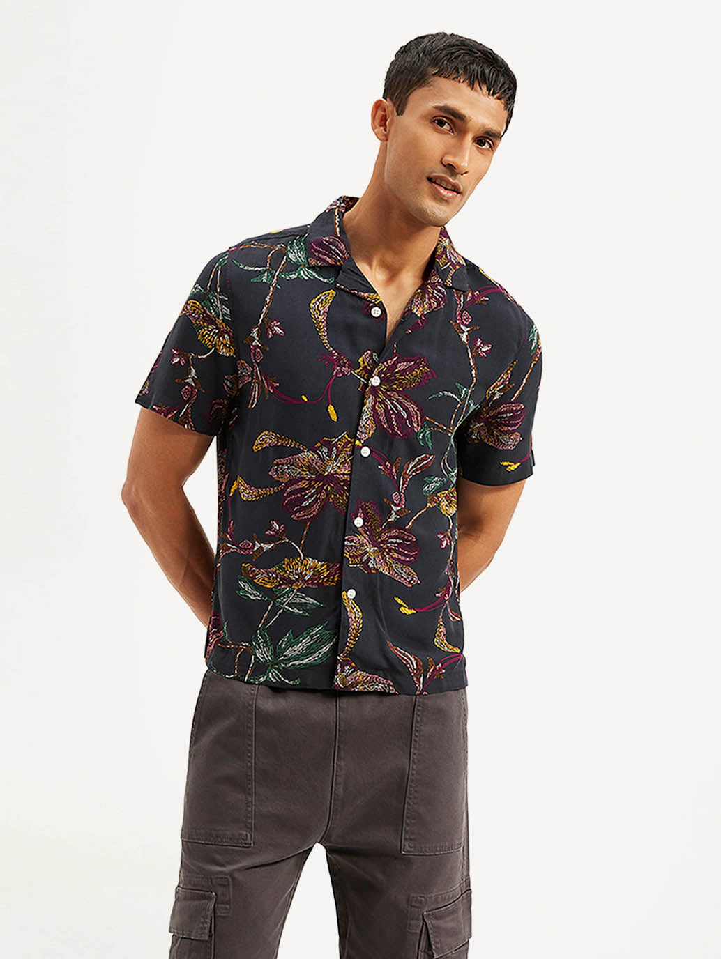 Men's Resort Collar Floral Loose Fit Camp Shirt - Styleshot View