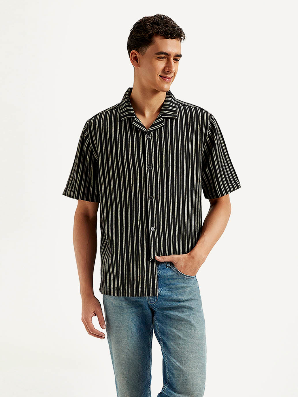 Men's Resort Collar Striped Loose Fit Shirt – Levis India Store