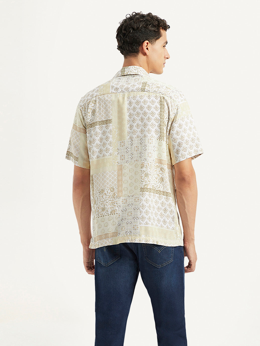 Men's Printed Resort Collar Relaxed Fit Linen Shirt - Back View