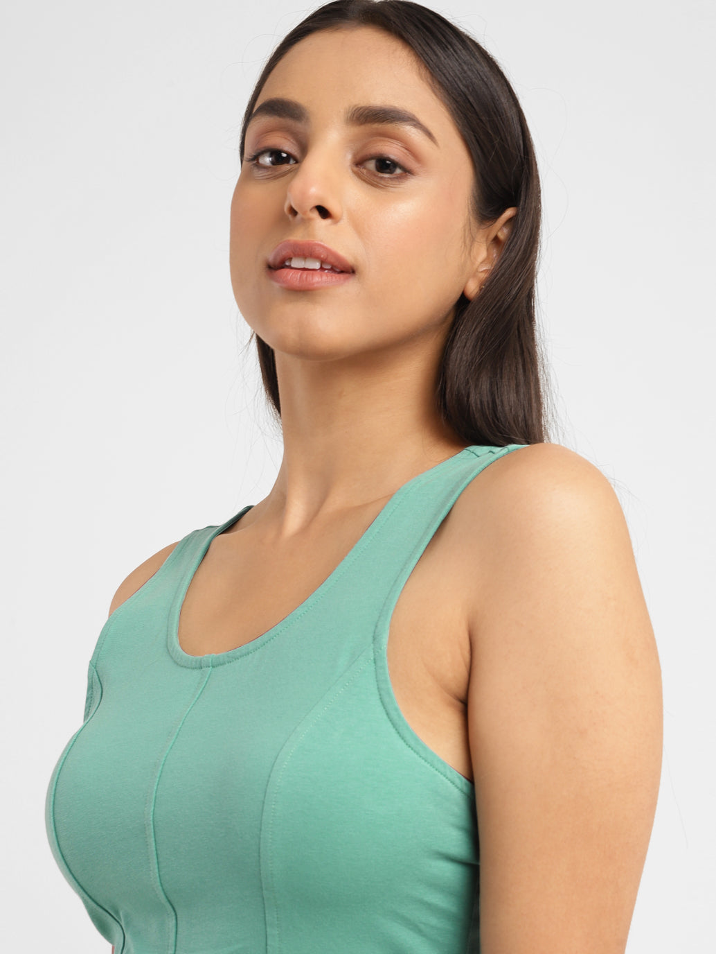 Women's Solid Green Scoop Neck crop