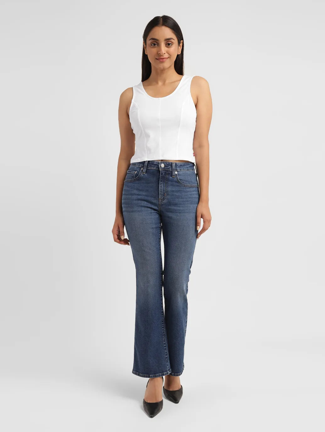 Women's Solid White Scoop Neck crop