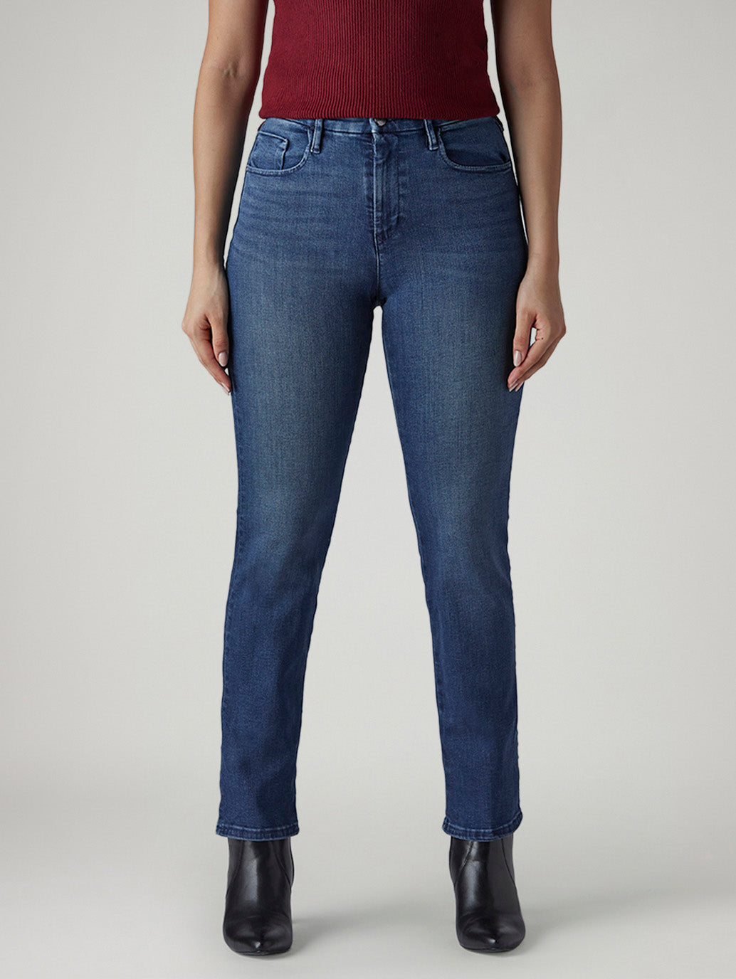 Women's 724 Dark Indigo Slim Straight Fit High Rise Redloop Jeans - Front View