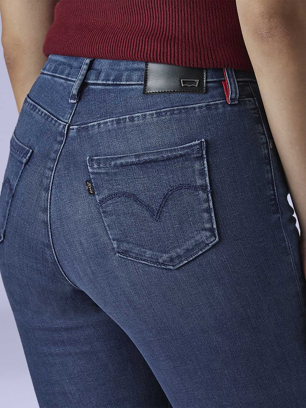 Women's 724 Dark Indigo Slim Straight Fit High Rise Redloop Jeans - 84dfc1fd-5dd4-44c6-9ae6-22b6f96172d8 View