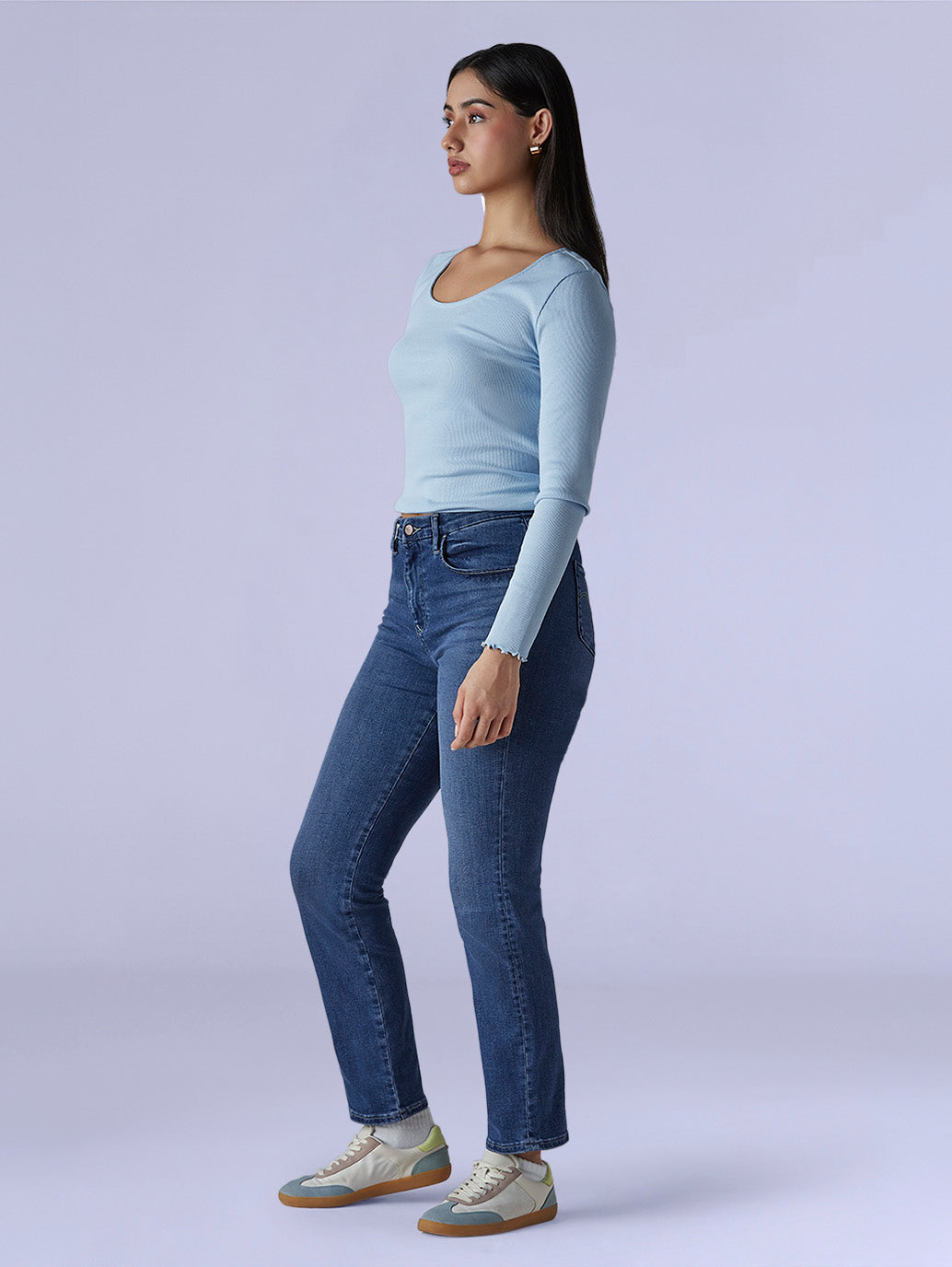 Women's 724 Med Indigo Slim Straight Fit High Rise Redloop Jeans - Side View