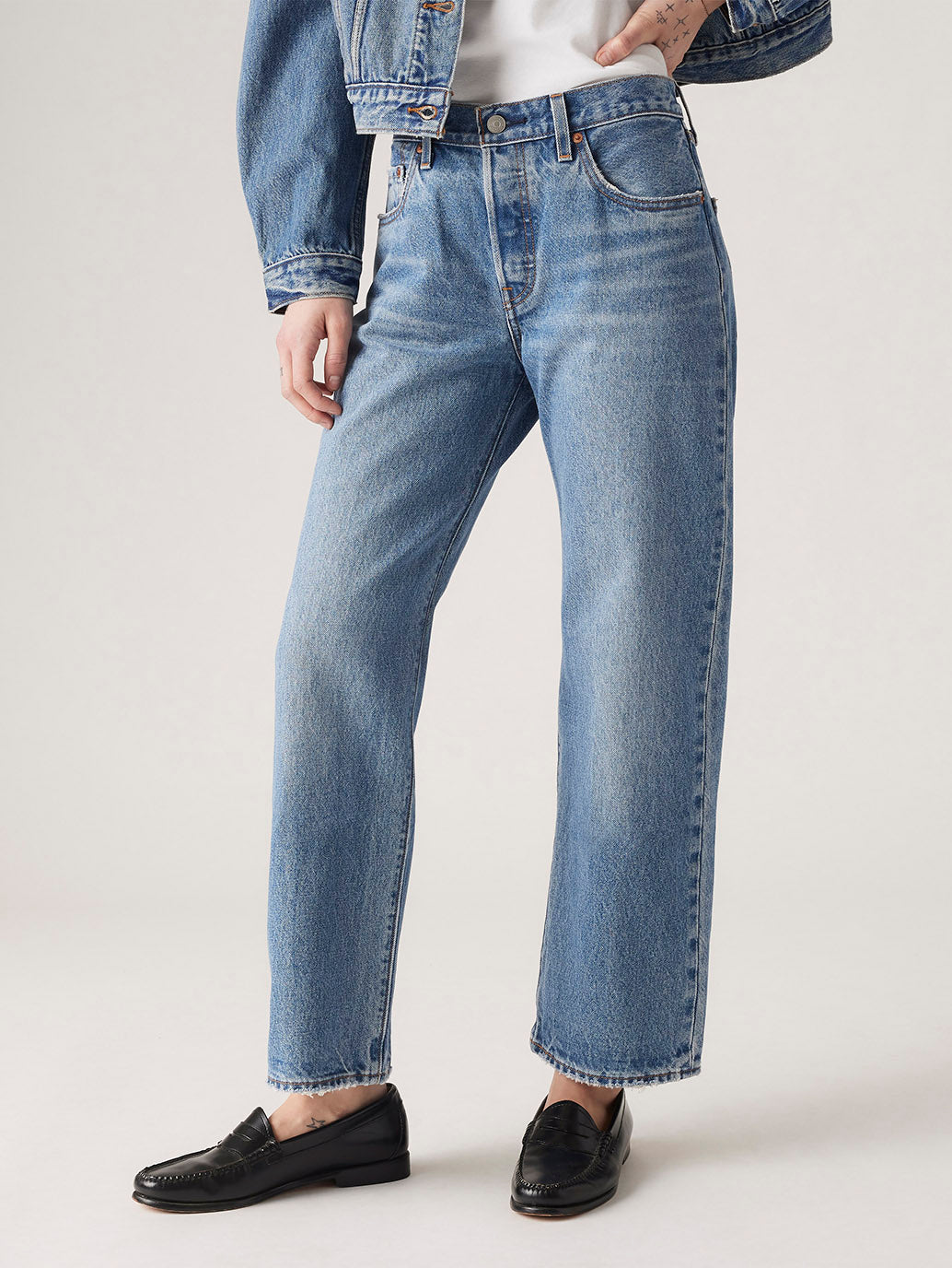 Women's 501® '90s Ankle Jeans - Front View