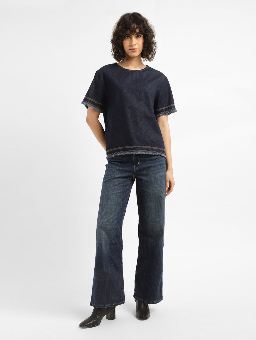 Women's Solid Indigo Round Neck Top