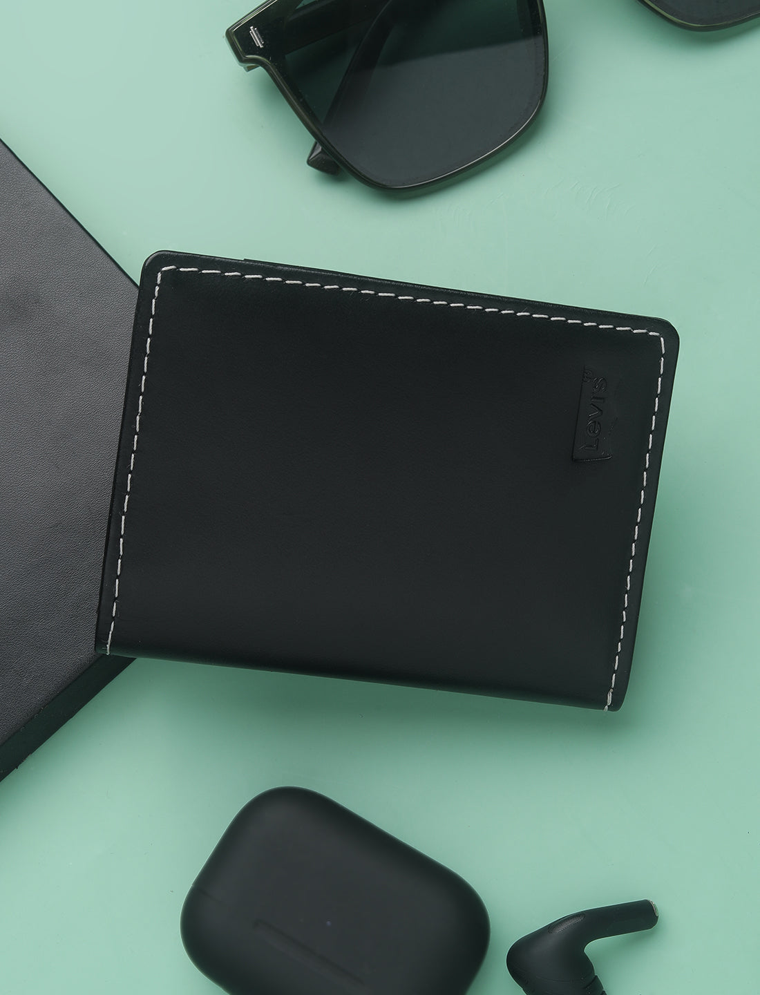 Men's Black Solid Card Holder - 9e0304f9-6ec8-4038-ac36-85f0c0894c7b View