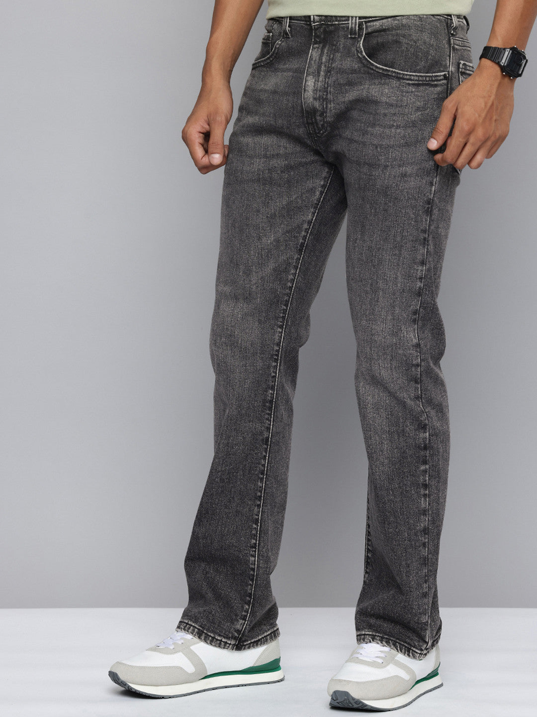 Men's 517 Black Bootcut Fit Mid Rise Jeans - 3bb379e0493e458a9b36739e8d026c22 View