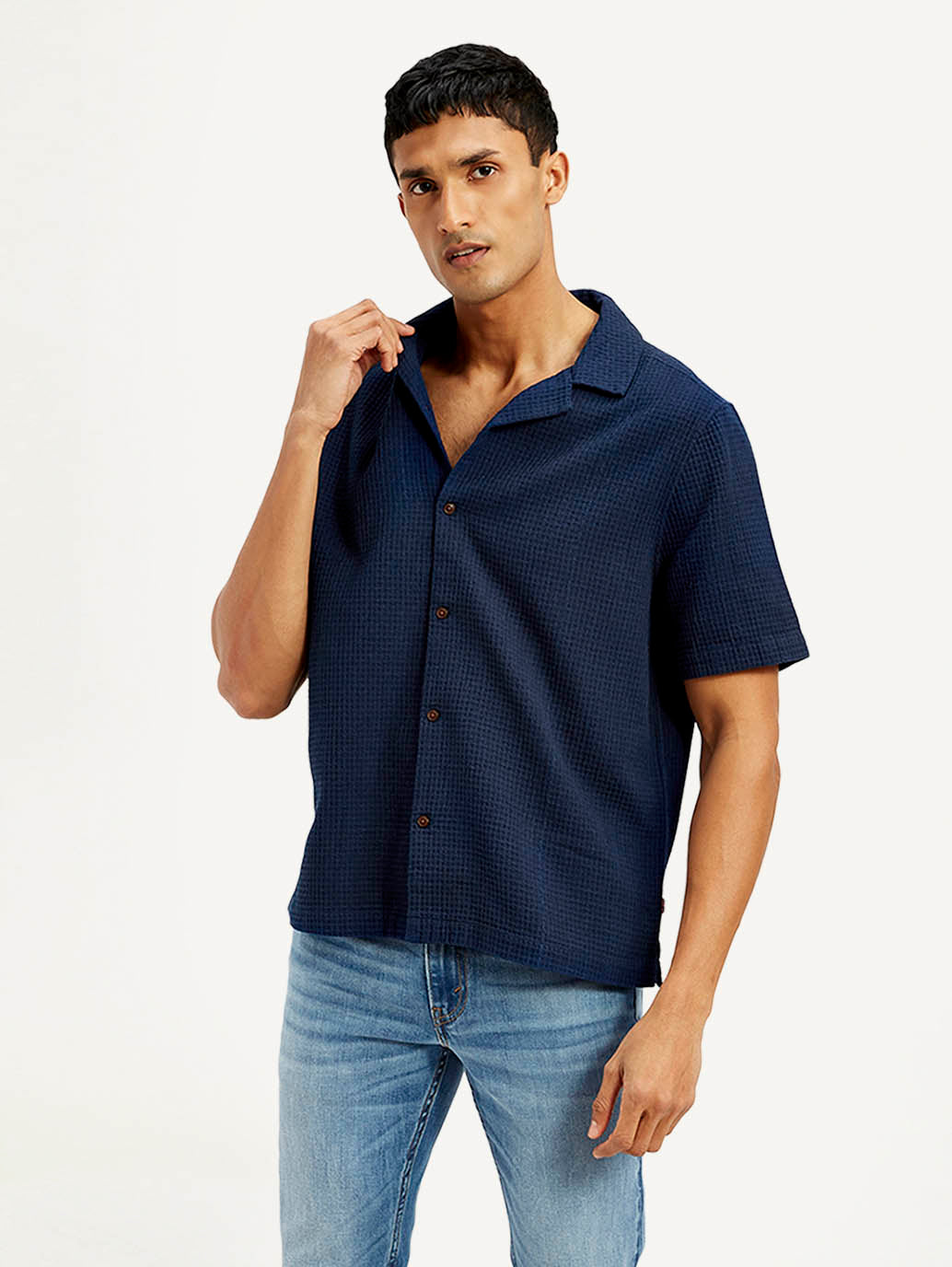Men's Resort Collar Textured Loose Fit Shirt