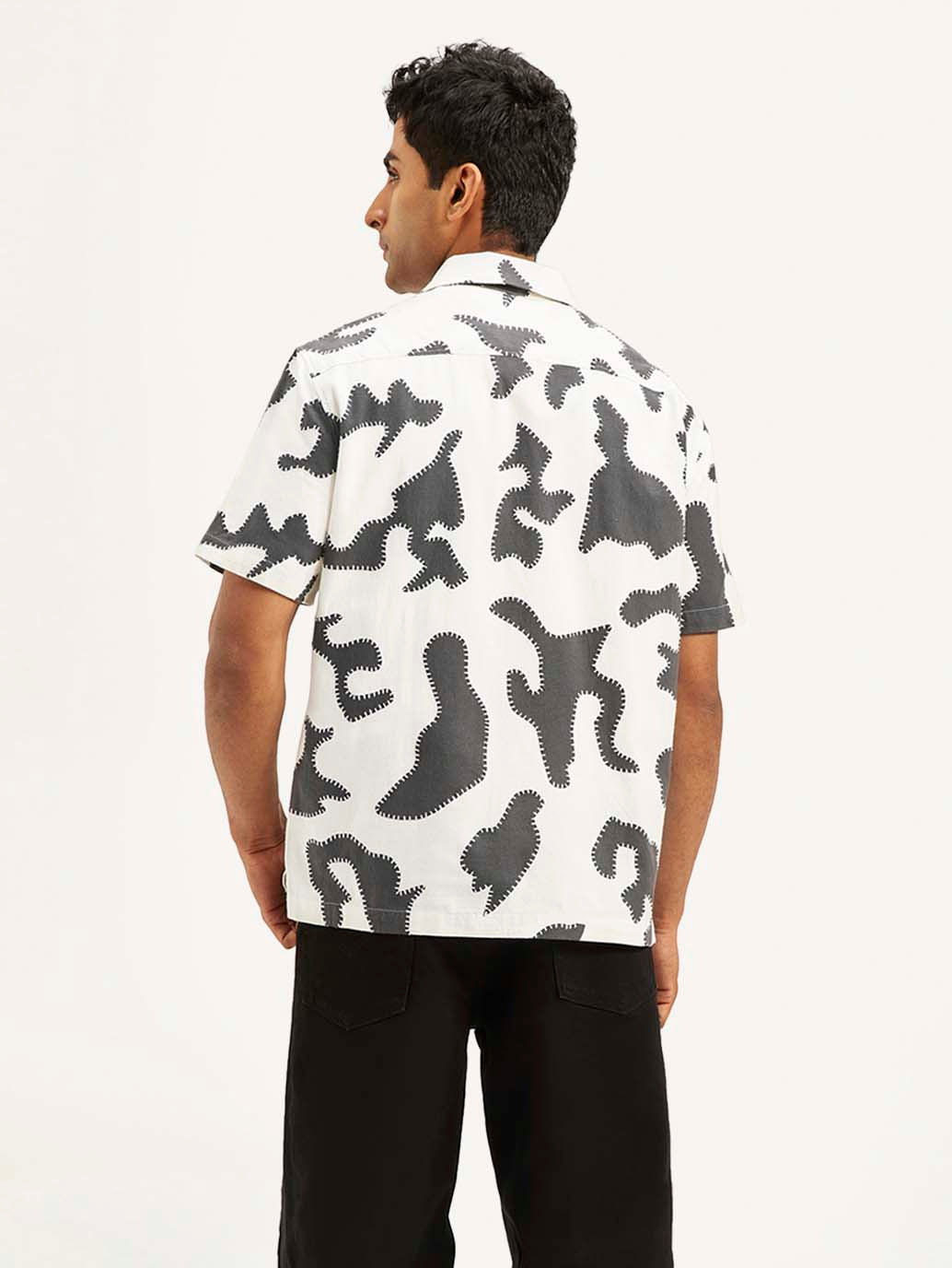 Men's Resort Collar Abstract Relaxed Fit Shirt - b2394e6f011bb24a91f12e4f2c7e70ff View