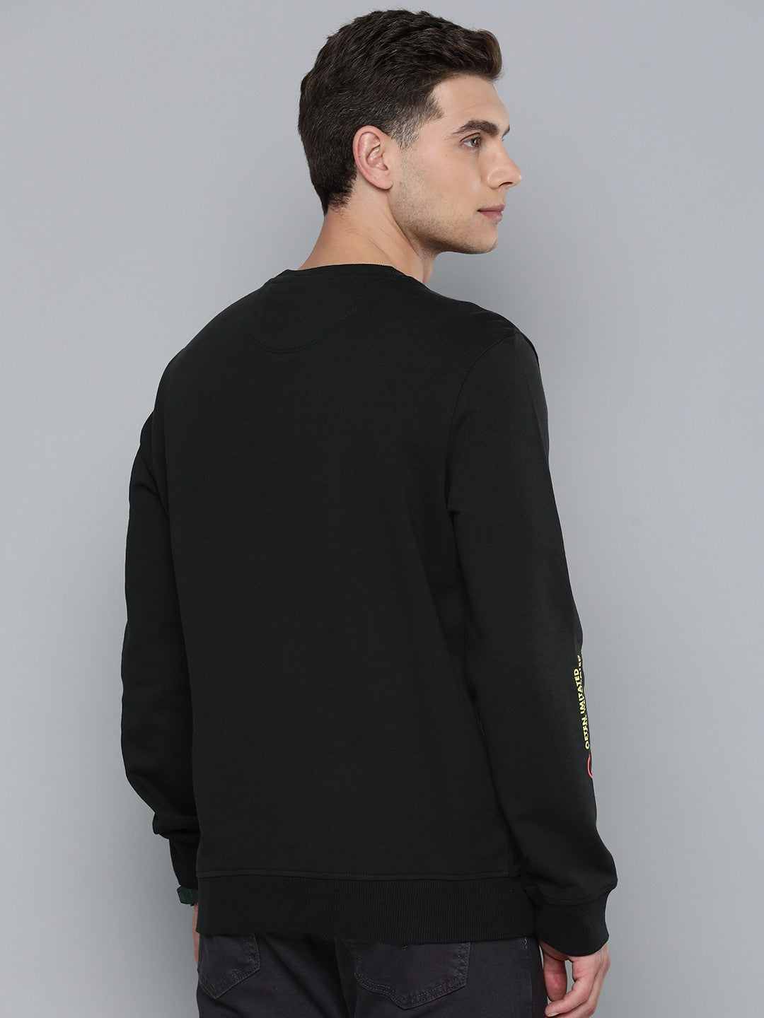 Men's Brand Logo Crew Neck Sweatshirt - d5b60740-f4e1-477d-af80-98382c80803a1709882580194-Levis-Men-Sweatshirts-4541709882579882-4 View