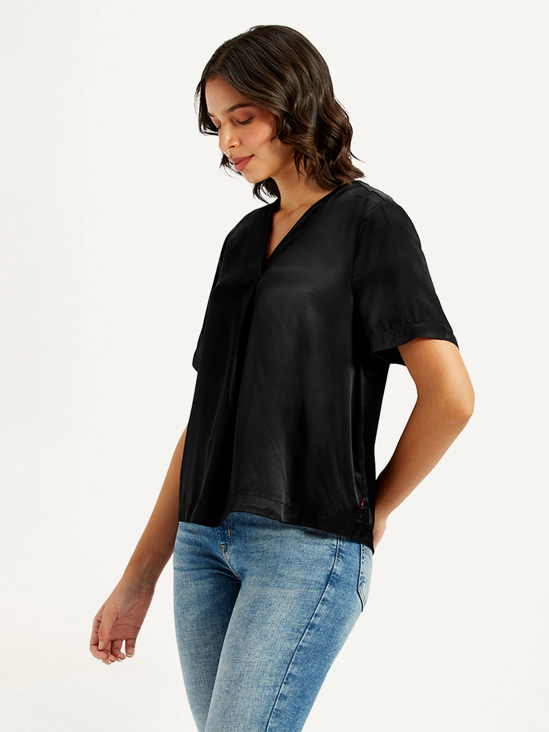 Women's Solid Black V-Neck Top - 84af4991-17b1-4142-a51e-889ad5ddc5da View